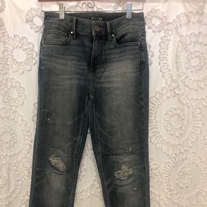 White House Black market slim size 2 jeans